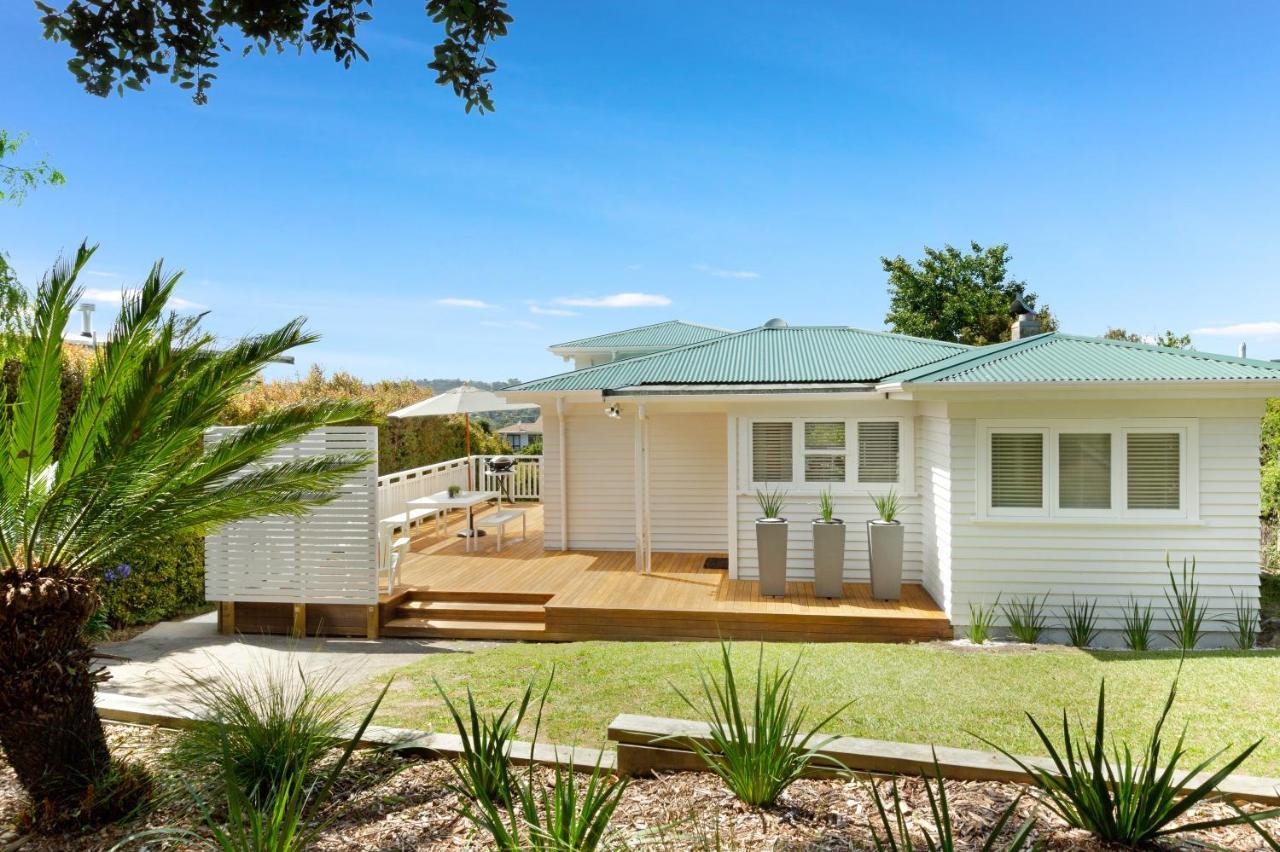 Eight On Church - Near Mudbrick & Cable Bay Oneroa Екстериор снимка